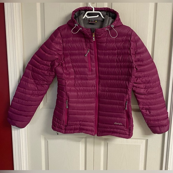 Sherpa Adventure Gear Nangpala Hooded
Down Jacket Colour Wine - Picture 5 of 13